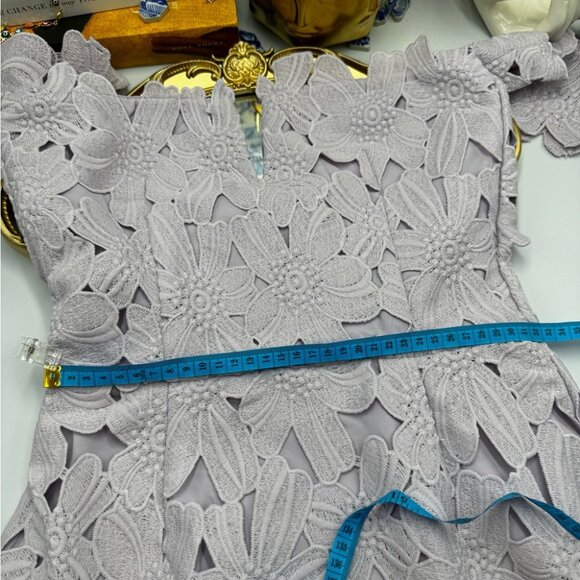 🆕 SAYLOR x FREE PEOPLE 🧿 NWOT Dahlia Lace Off Shoulder Tie Mini Dress - Sz S - Picture 16 of 16